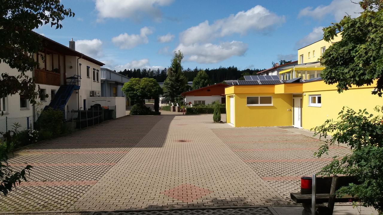 Motel Am Highway Althengstett Екстер'єр фото